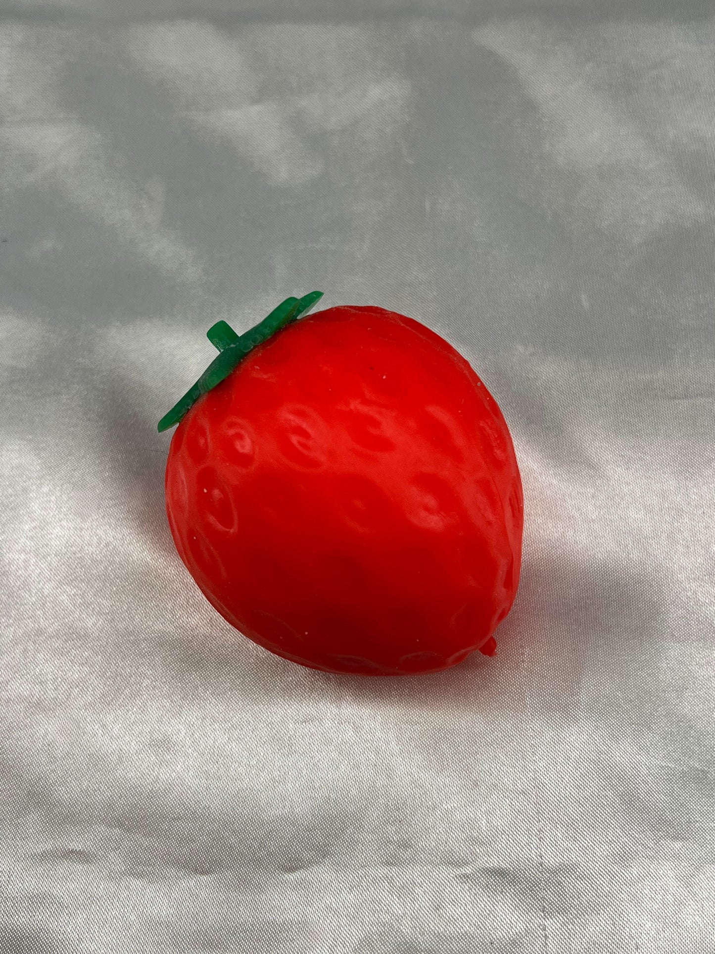 FOAM STRAWBERRY